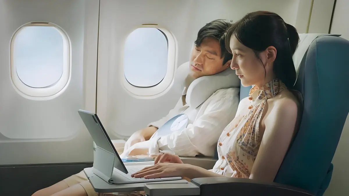 韩国电影《Flight to Paradise/极乐飞行》未删减版在线观看-极乐飞行HD高清中字免费播放-无广告完整版资源
