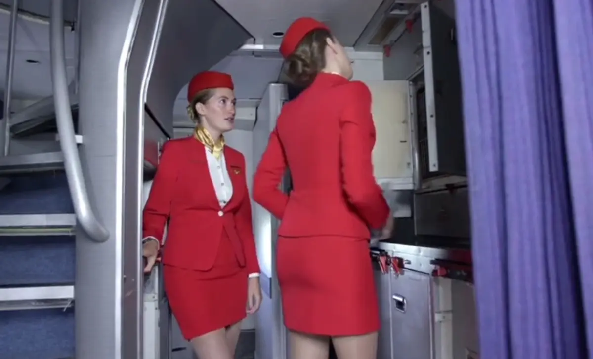 《法国空姐2019(多塞尔航空)》资源下载-法国空姐HD高清完整版在线观看-免费看全集